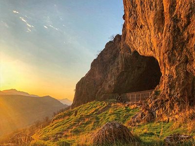 Shanidar Cave Yields New Signs of Neanderthal Emotions