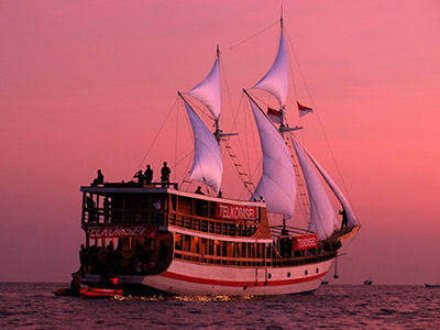 Pinisi Boats Sail into the Future