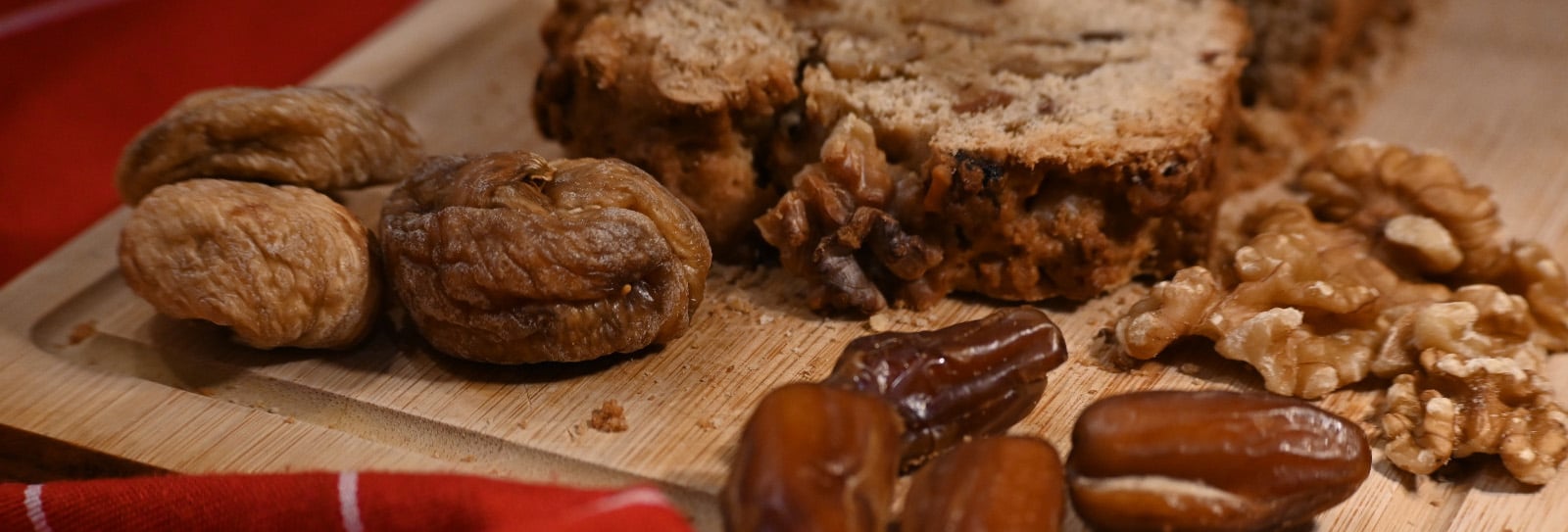 Khobez Timur: A Date-and-Fig Recipe for Better Living